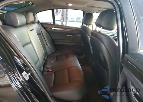 2015 BMW 528 I z USA, uszkodzony, nr VIN WBA5A5C54FD517310